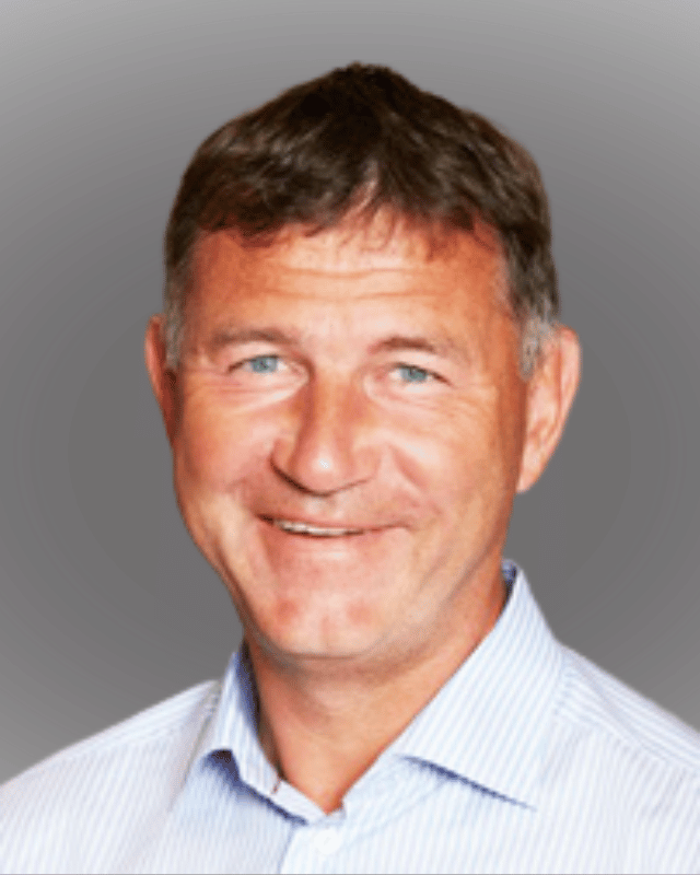 Johan Magnusson Sweden_UK_Middle East Headshot Grey